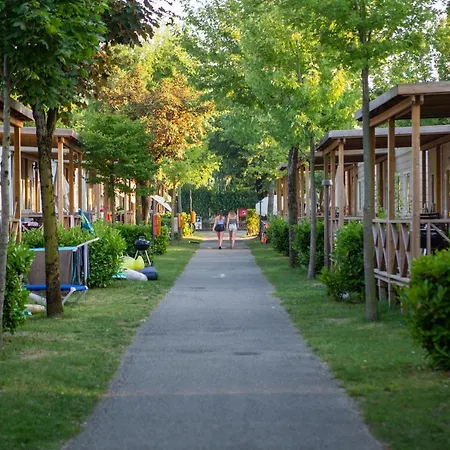 Del Sole Village *