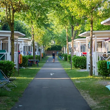 Campingplatz Del Sole Village *