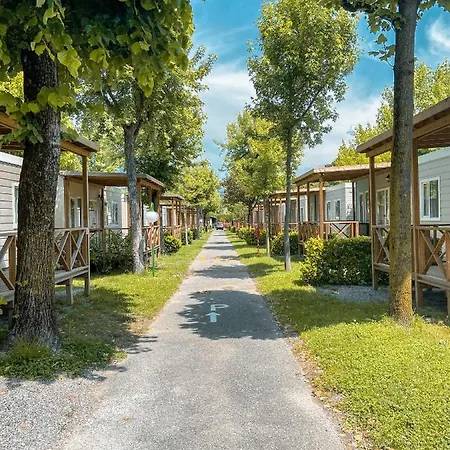 Campingplatz Del Sole Village *